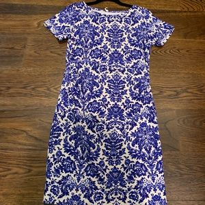 Blue patterned maternity dress